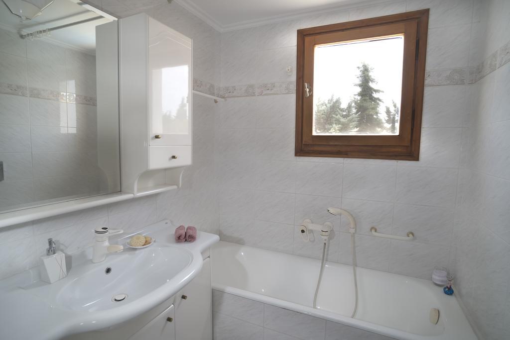 Villa Corina Near The Airport Kouvarás Dış mekan fotoğraf