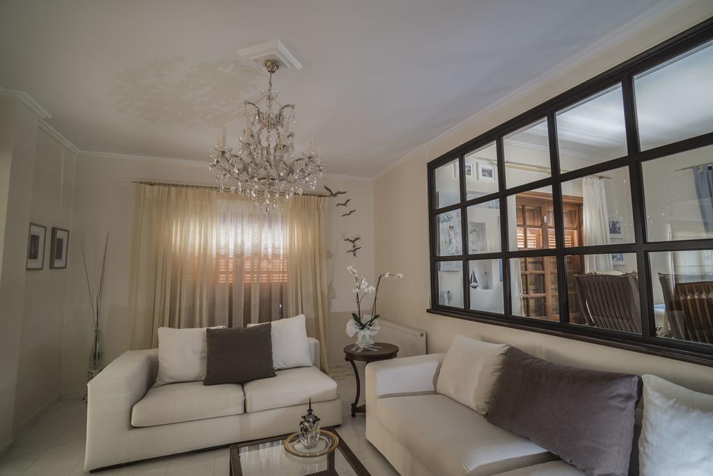Villa Corina Near The Airport Kouvarás Dış mekan fotoğraf